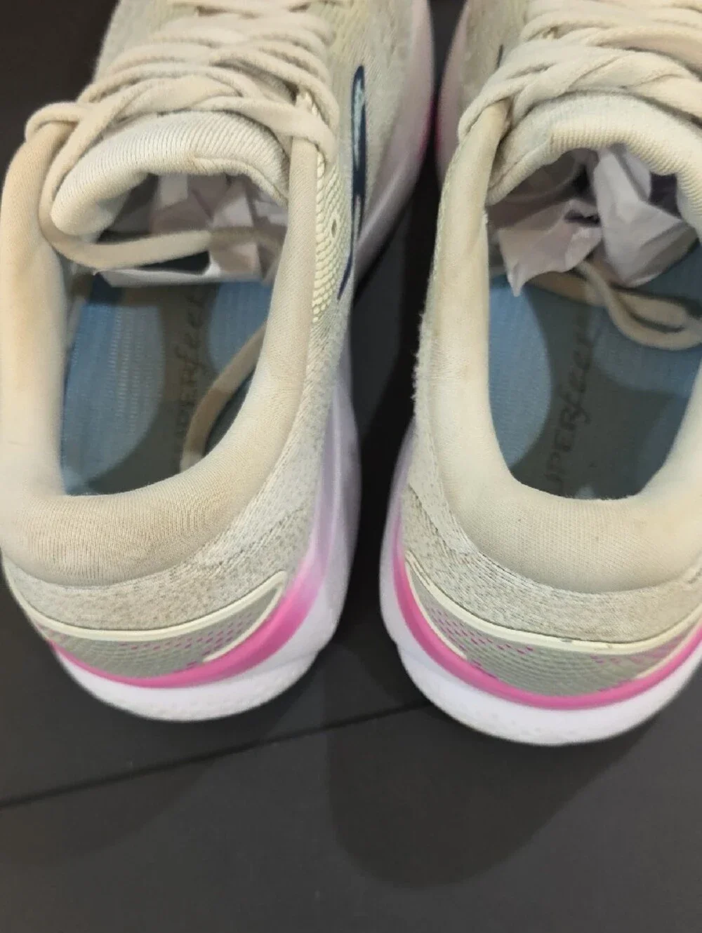 Brooks Ghost 16 Women's Shoes in Beige with Pink and Navy Accents Size 10.5